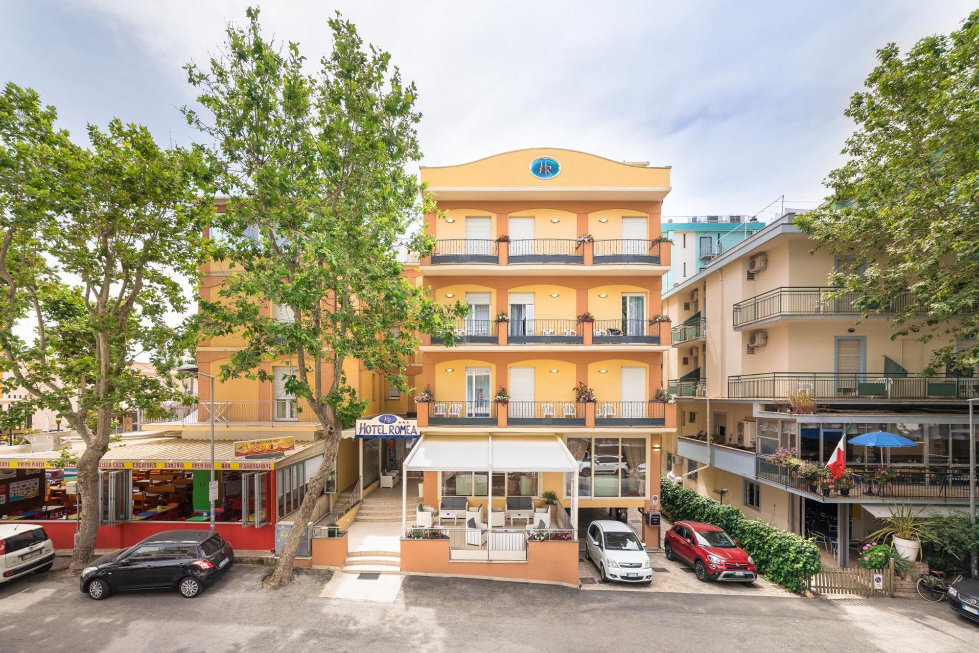 Viva Beach Hotel Rimini Exterior photo